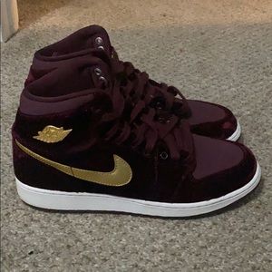 jordan 1 velvet size 7